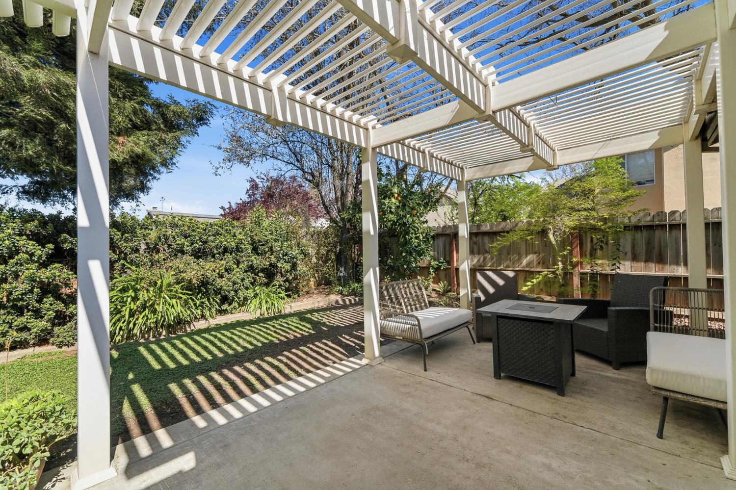 3409 Friar Tuck Way, Modesto, CA 95355