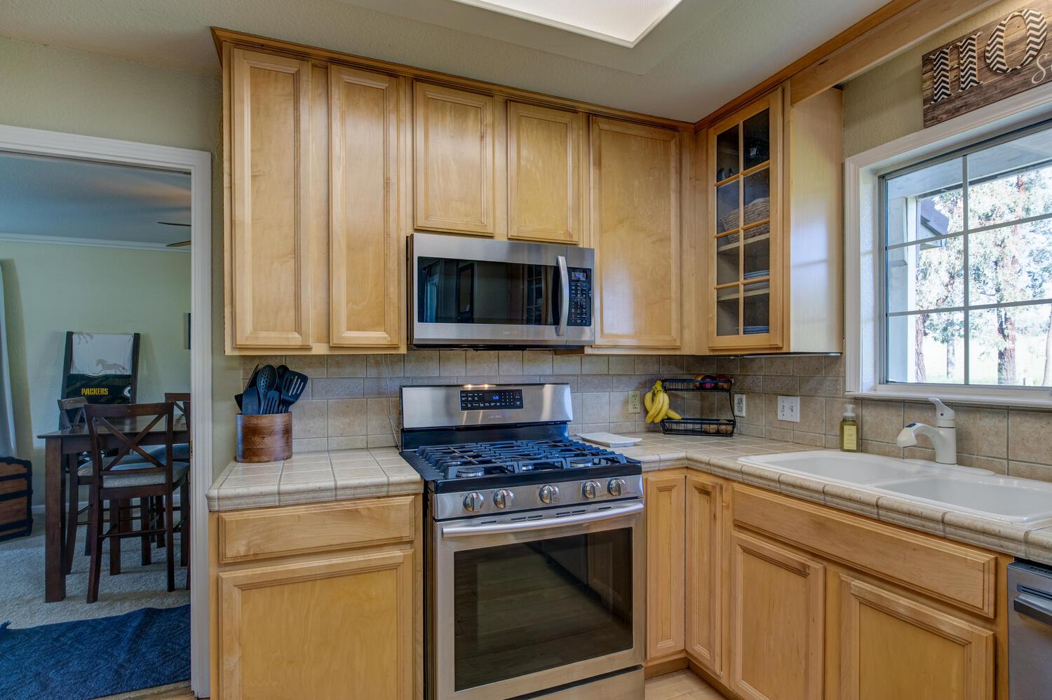 2265 Golfito Way, La Grange, CA 95329