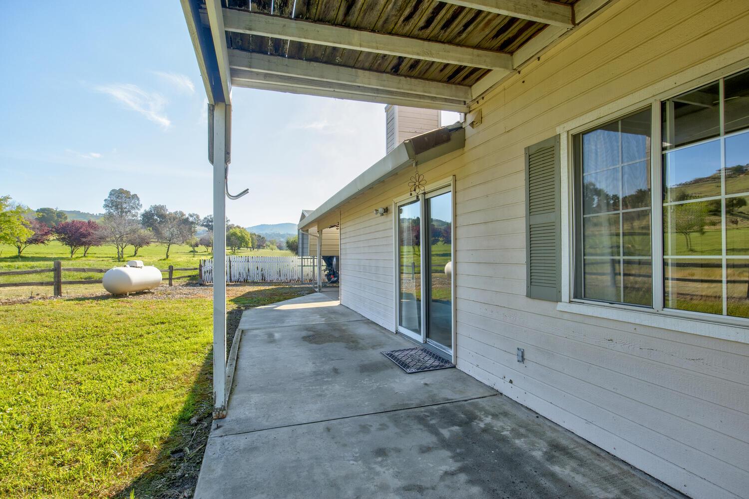 2265 Golfito Way, La Grange, CA 95329