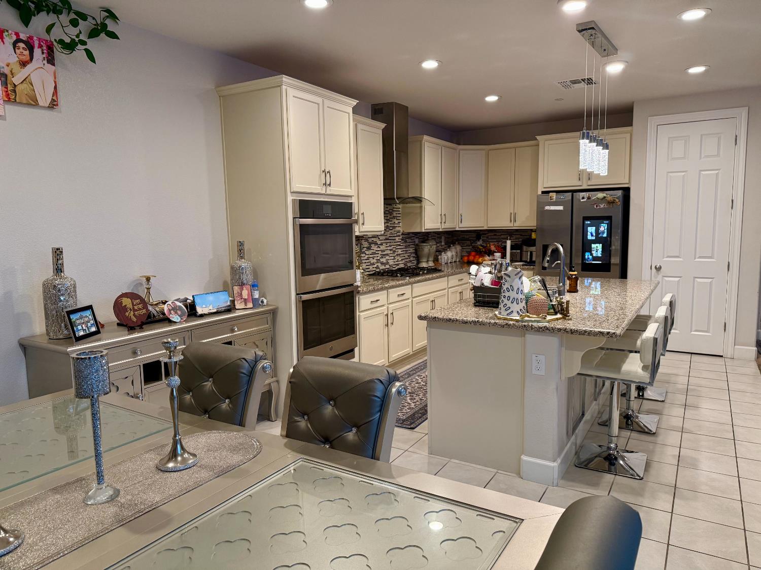 2038 W Gunner Pl, Manteca, CA 95337