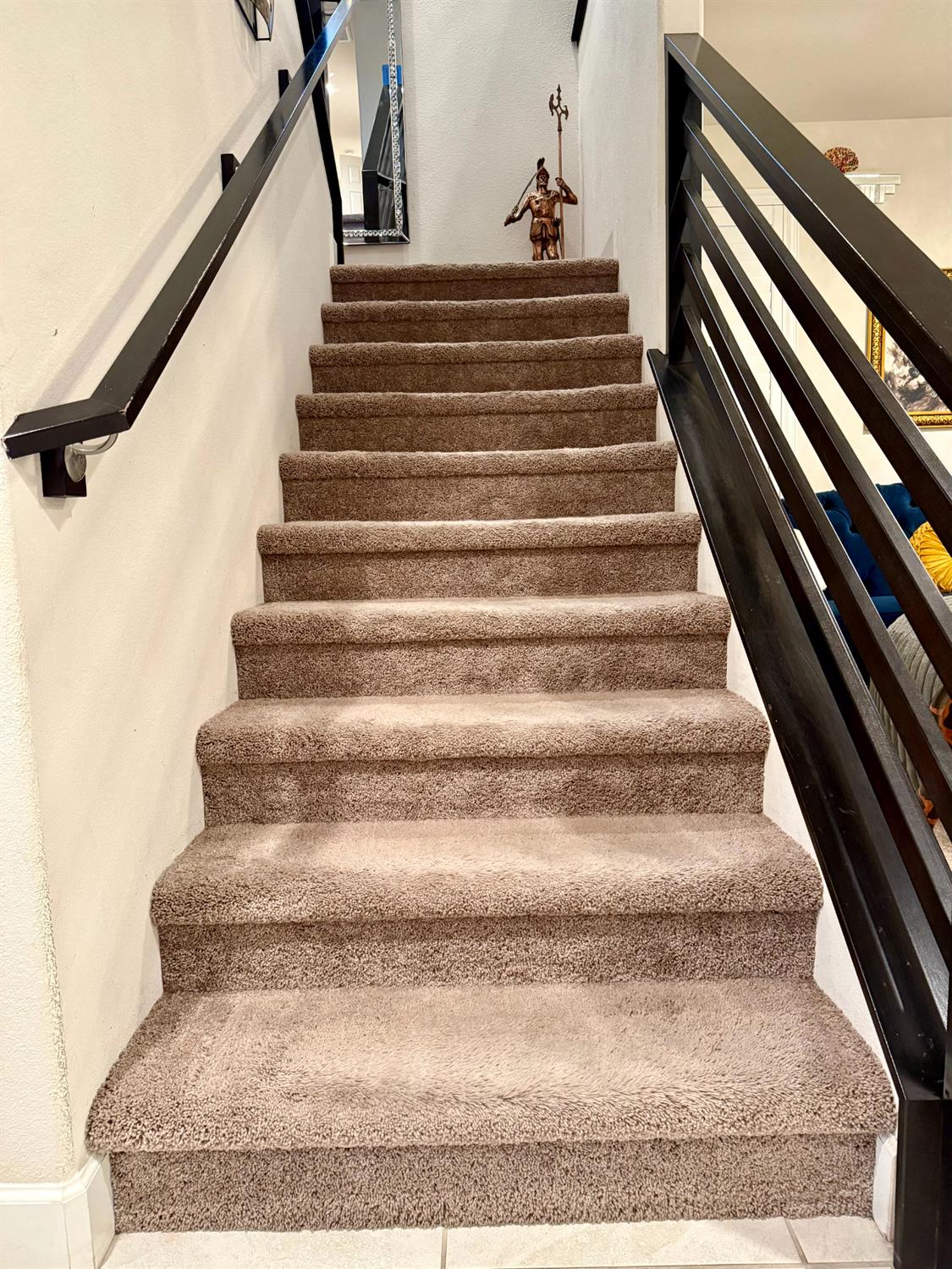 2038 W Gunner Pl, Manteca, CA 95337