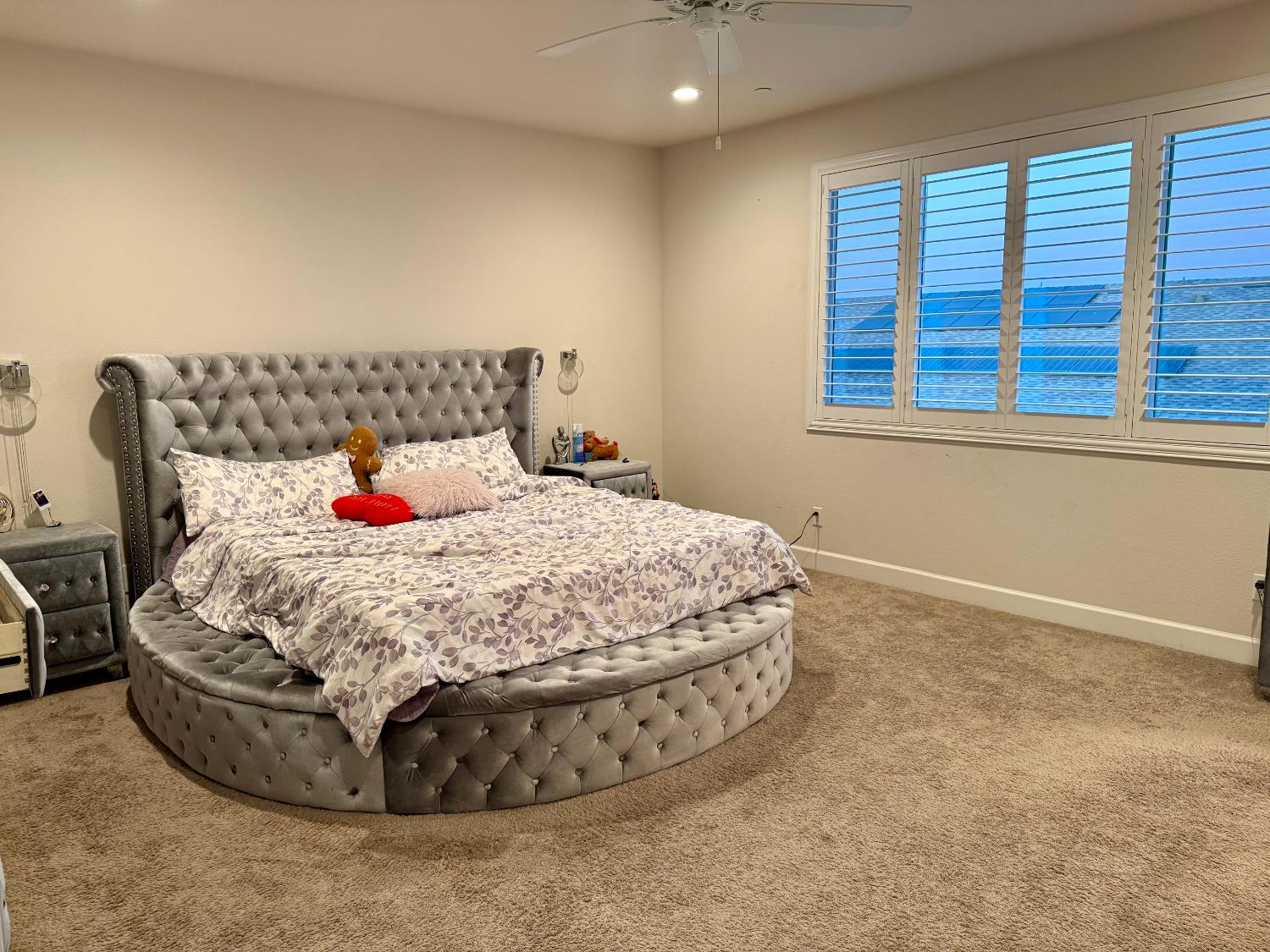 2038 W Gunner Pl, Manteca, CA 95337