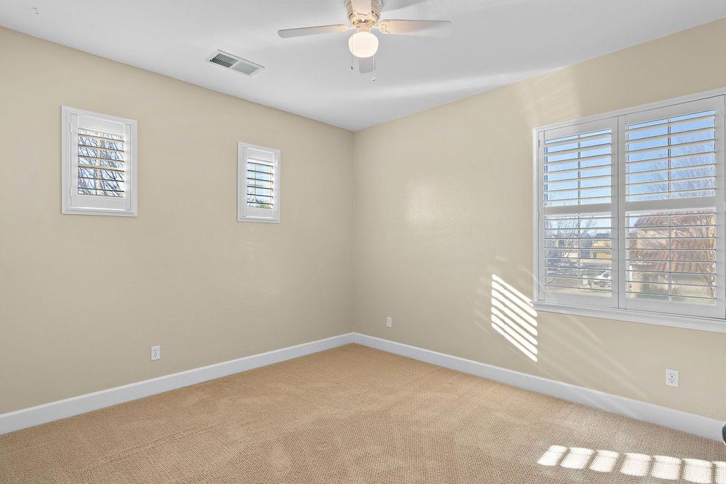 2712 Cancun Dr, Modesto, CA 95355