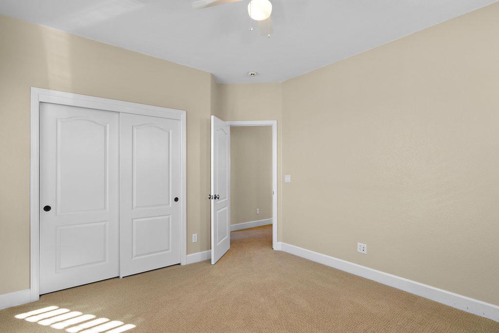 2712 Cancun Dr, Modesto, CA 95355