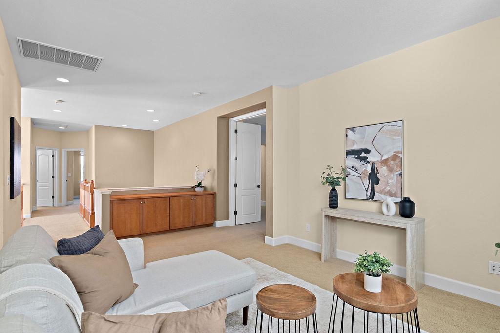 2712 Cancun Dr, Modesto, CA 95355