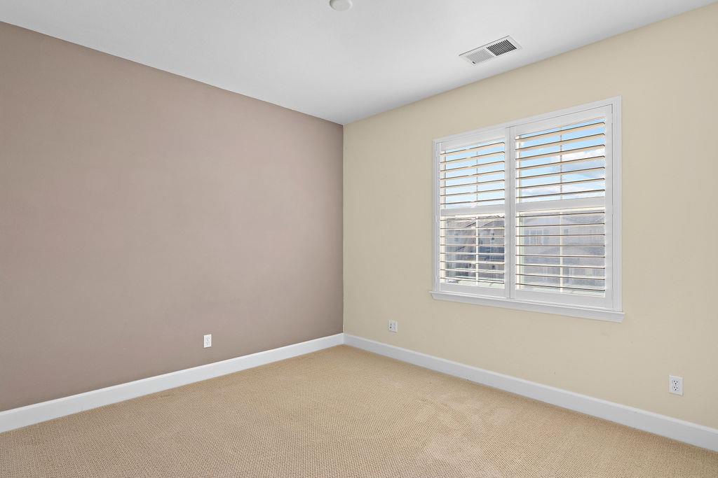 2712 Cancun Dr, Modesto, CA 95355