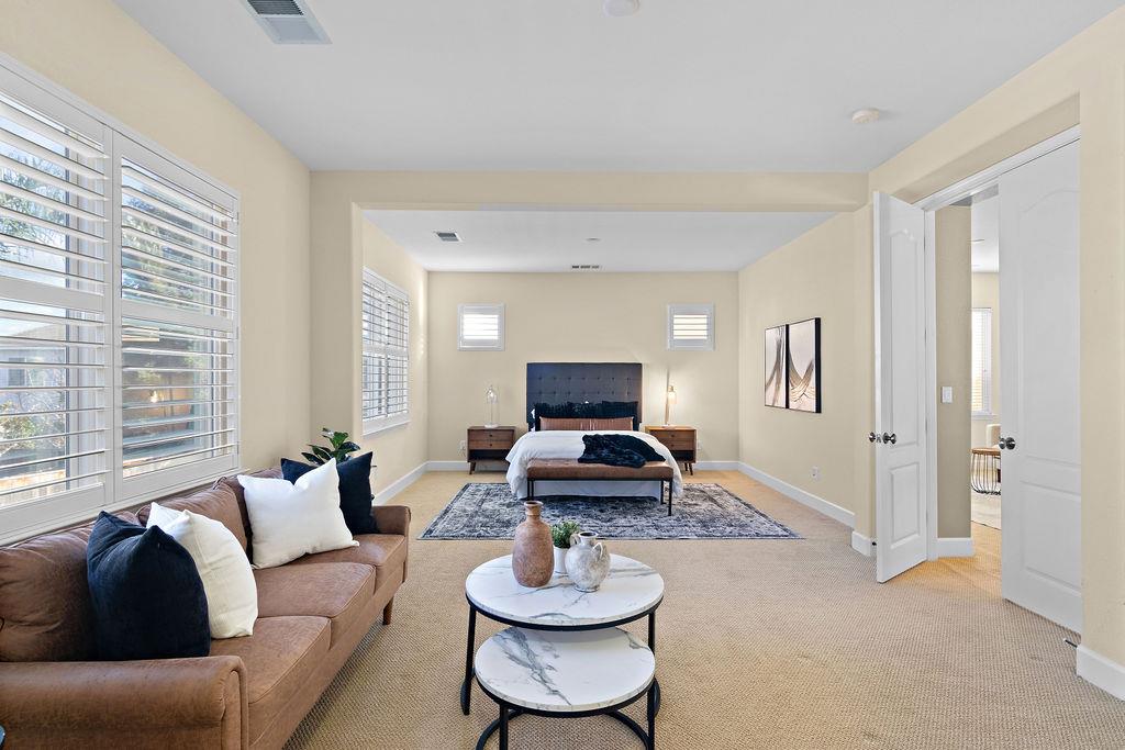 2712 Cancun Dr, Modesto, CA 95355