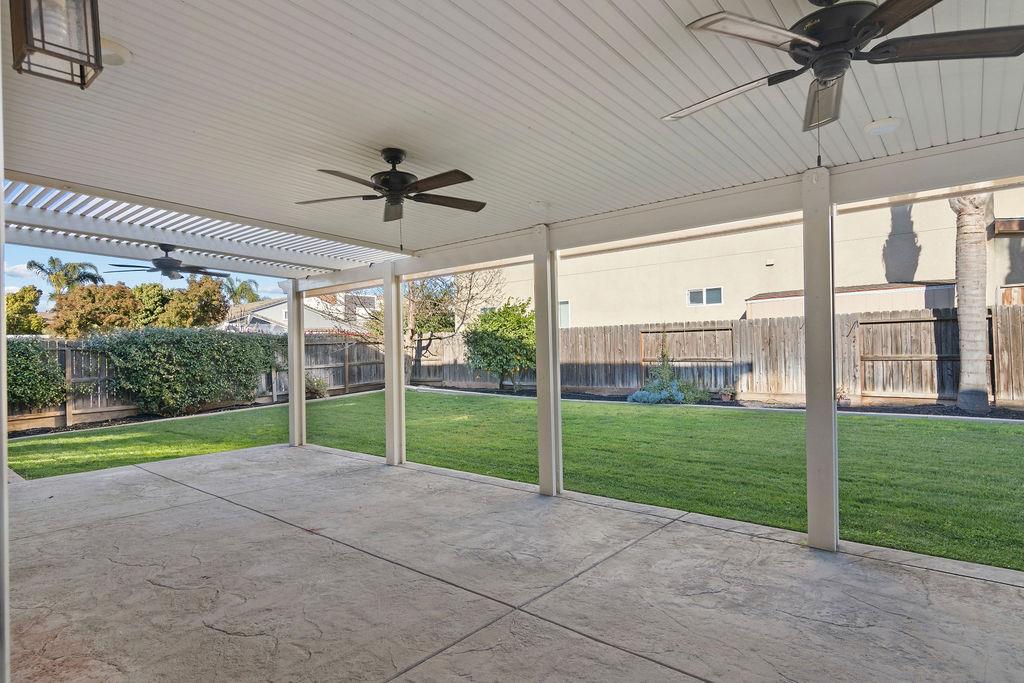 2712 Cancun Dr, Modesto, CA 95355