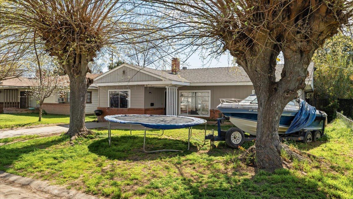 1546 Bedford Ave, Modesto, CA 95351