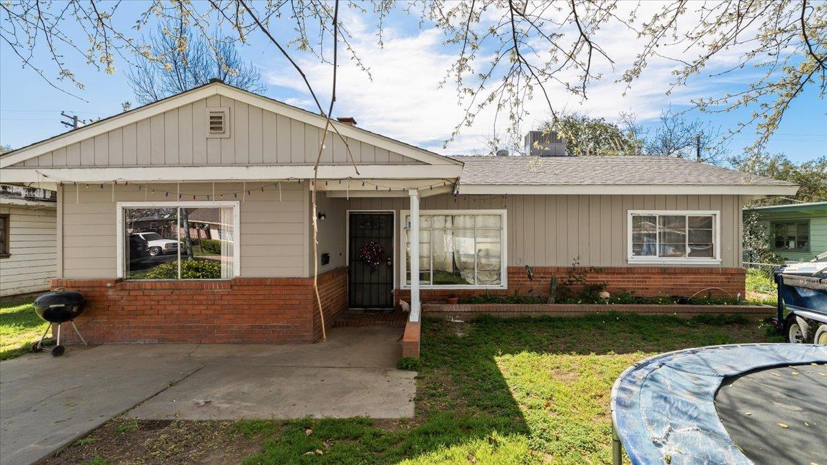 1546 Bedford Ave, Modesto, CA 95351