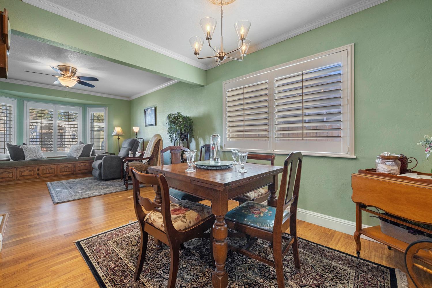 2241 Rochelle Ave, Turlock, CA 95382