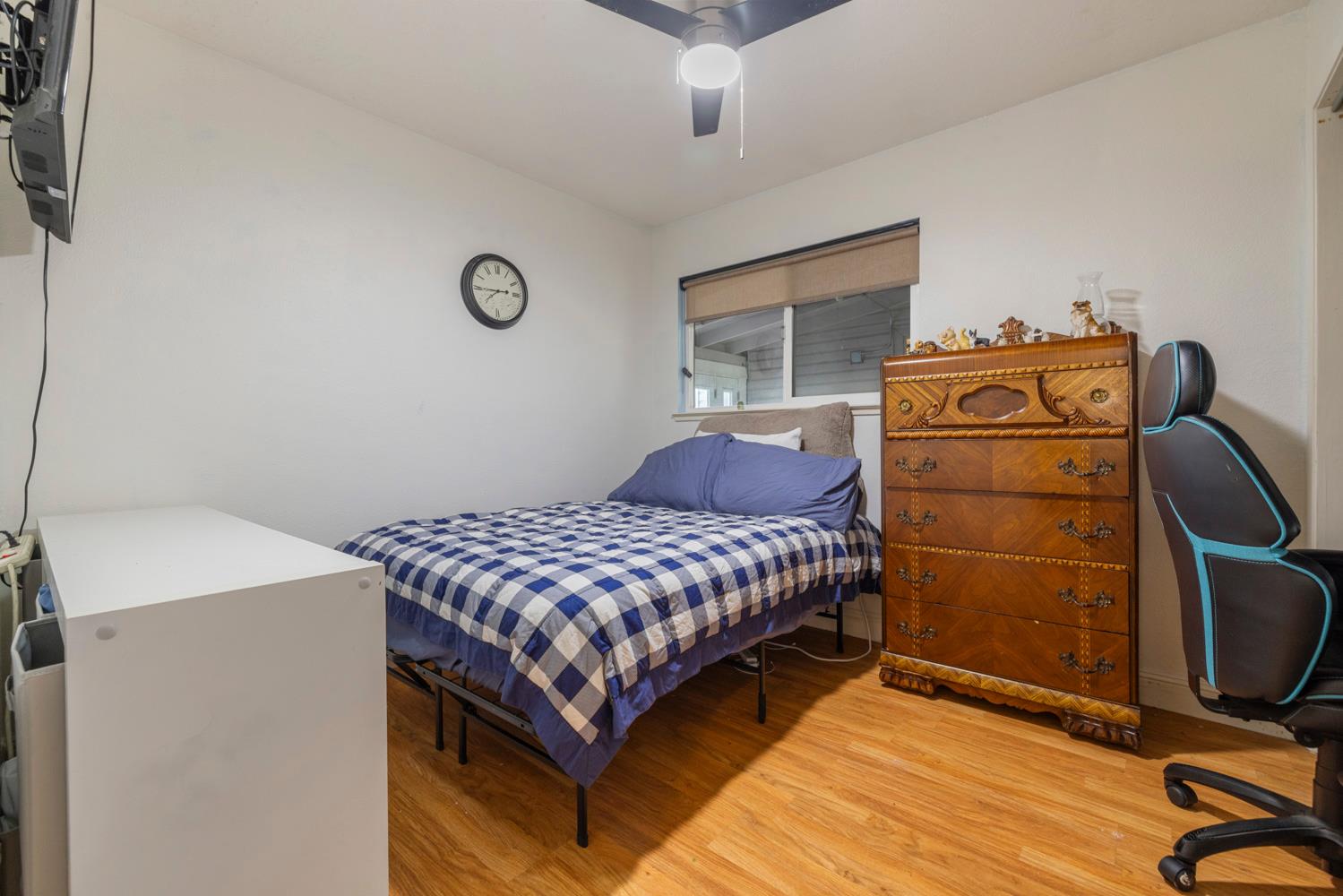 2241 Rochelle Ave, Turlock, CA 95382