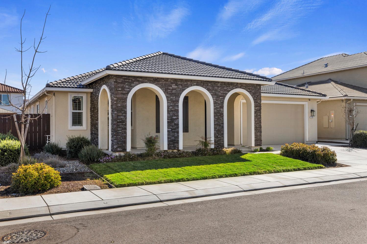 1894 Trulyn Ave, Manteca, CA 95337