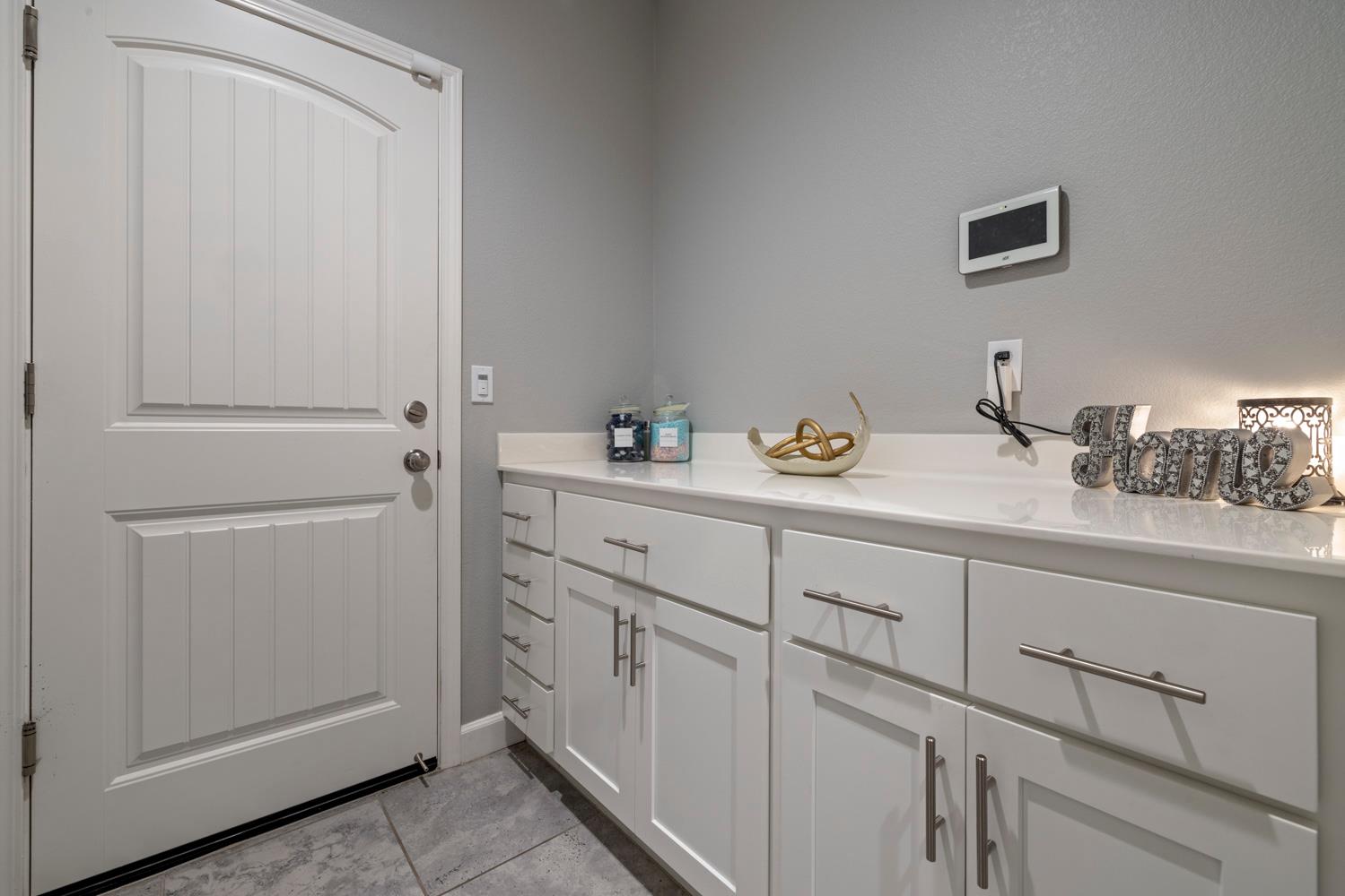 1894 Trulyn Ave, Manteca, CA 95337