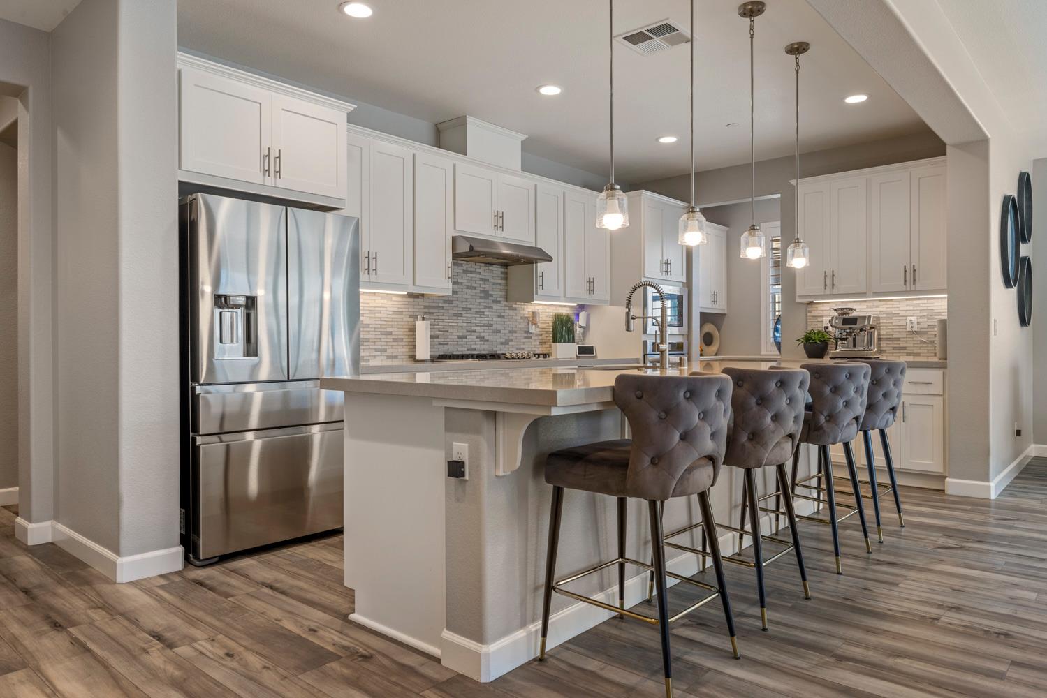 1894 Trulyn Ave, Manteca, CA 95337