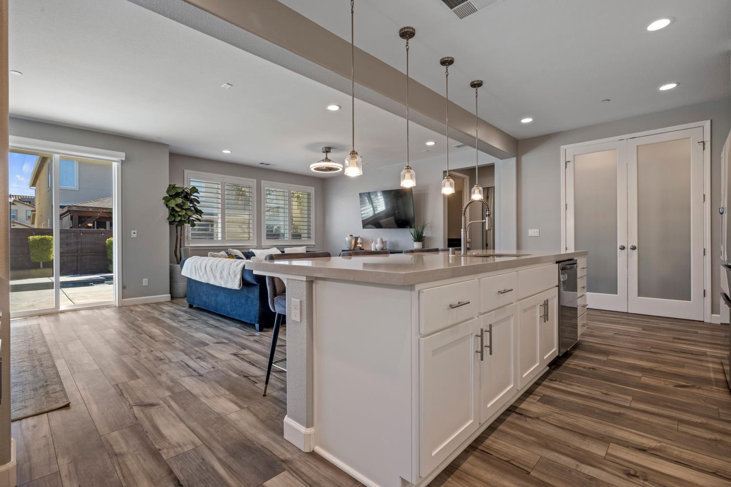 1894 Trulyn Ave, Manteca, CA 95337