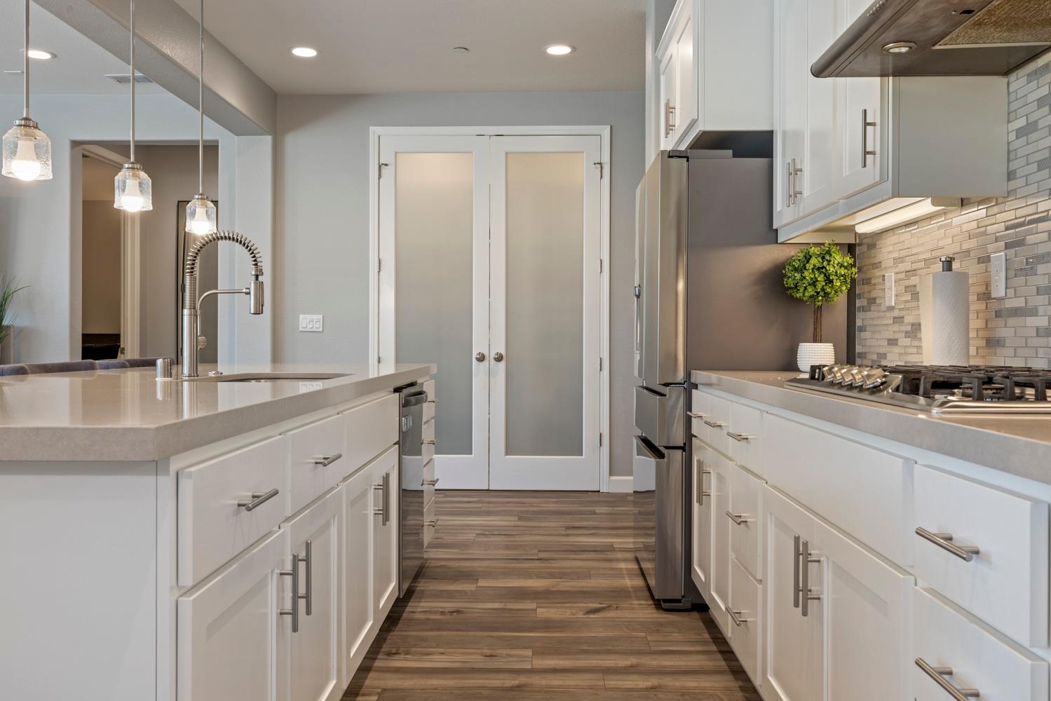 1894 Trulyn Ave, Manteca, CA 95337