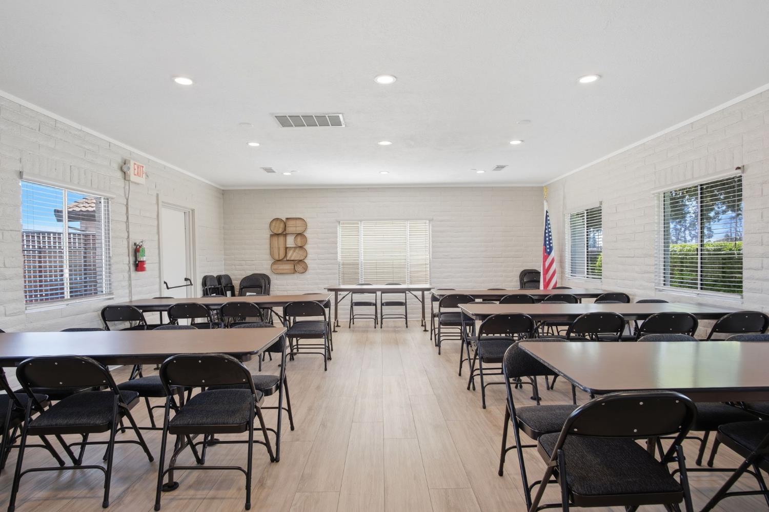 150 Pestana Ave #137, Manteca, CA 95336