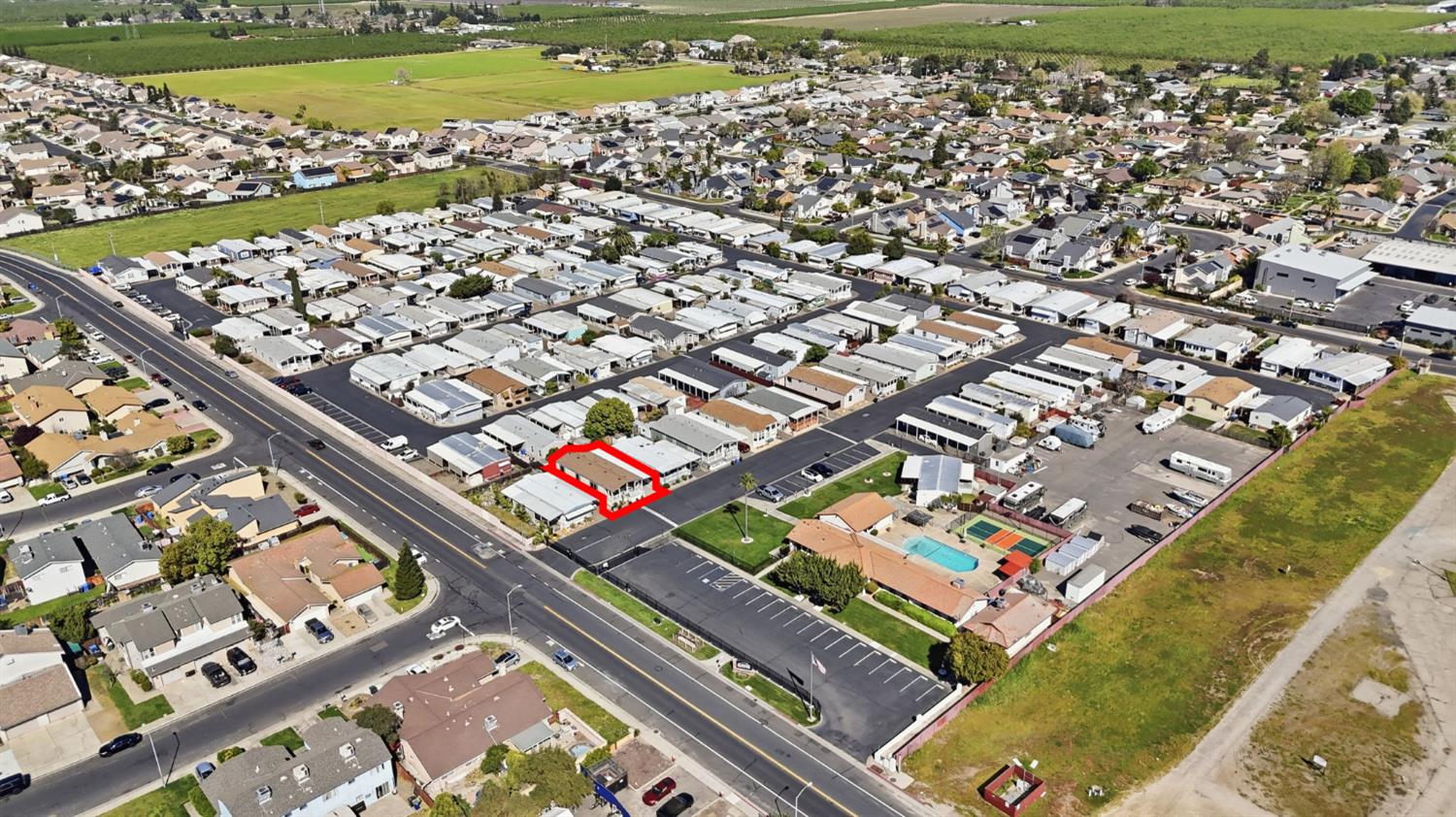 150 Pestana Ave #137, Manteca, CA 95336