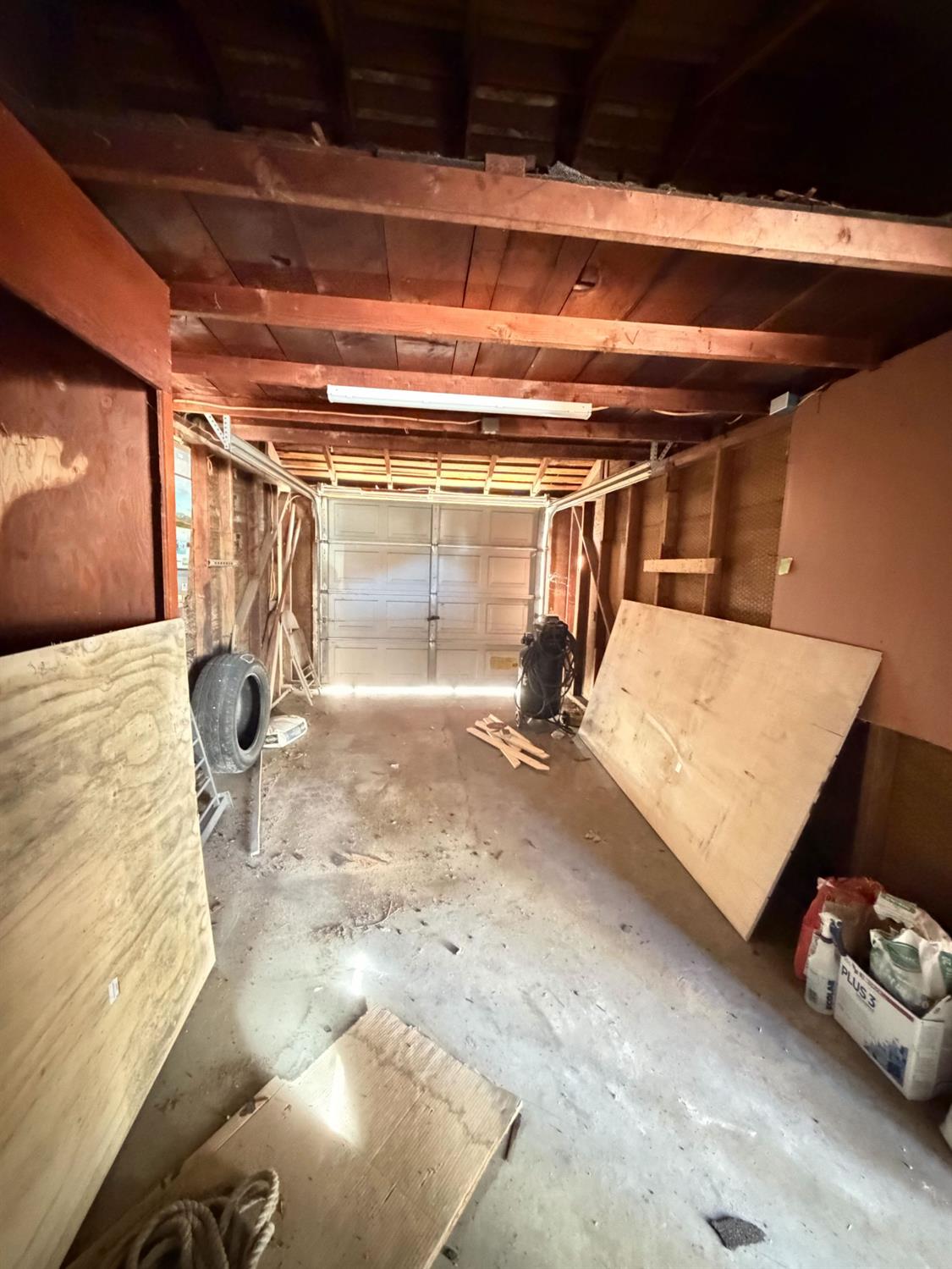 2324 6th St, Hughson, CA 95326