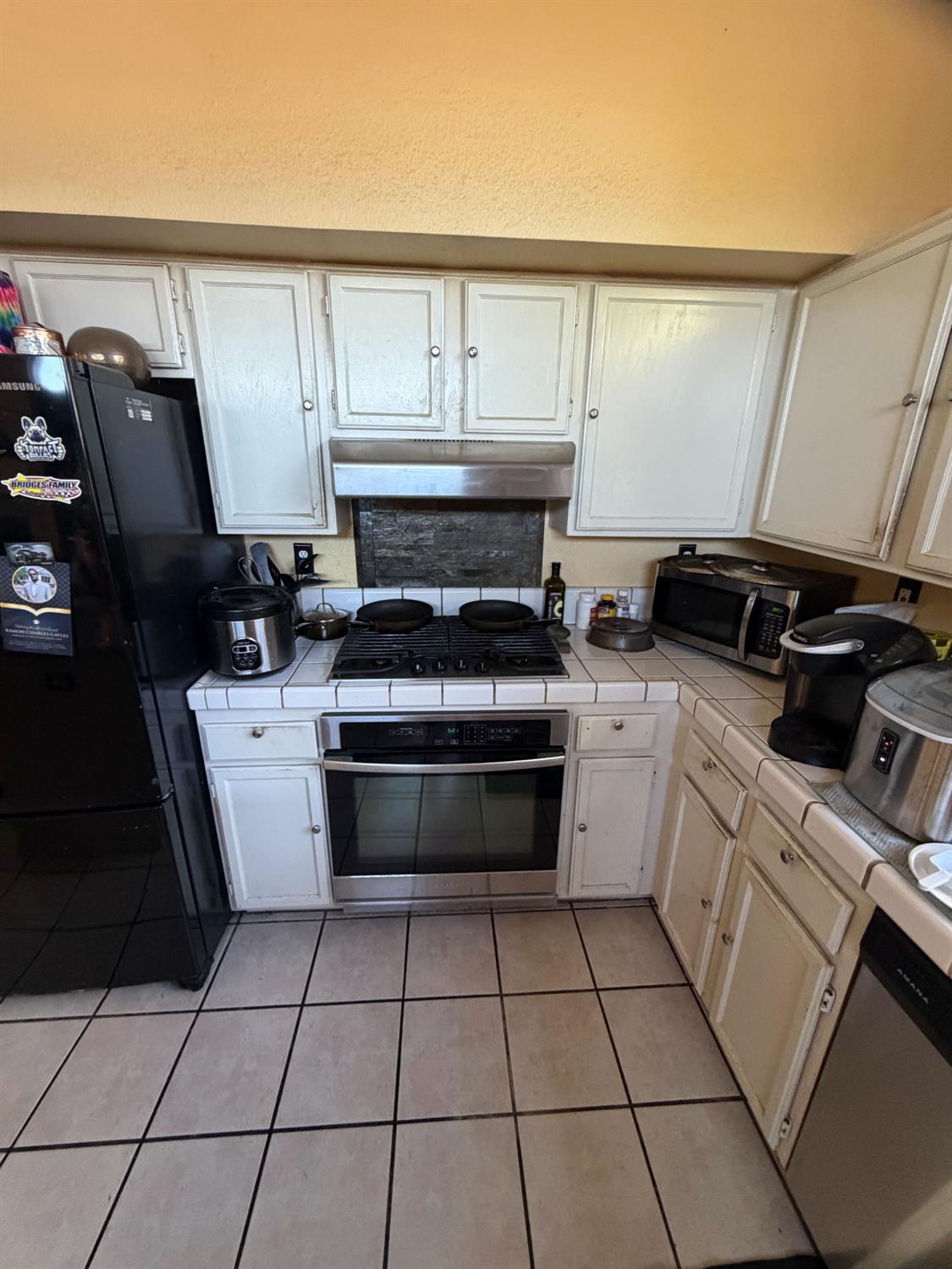 2324 6th St, Hughson, CA 95326