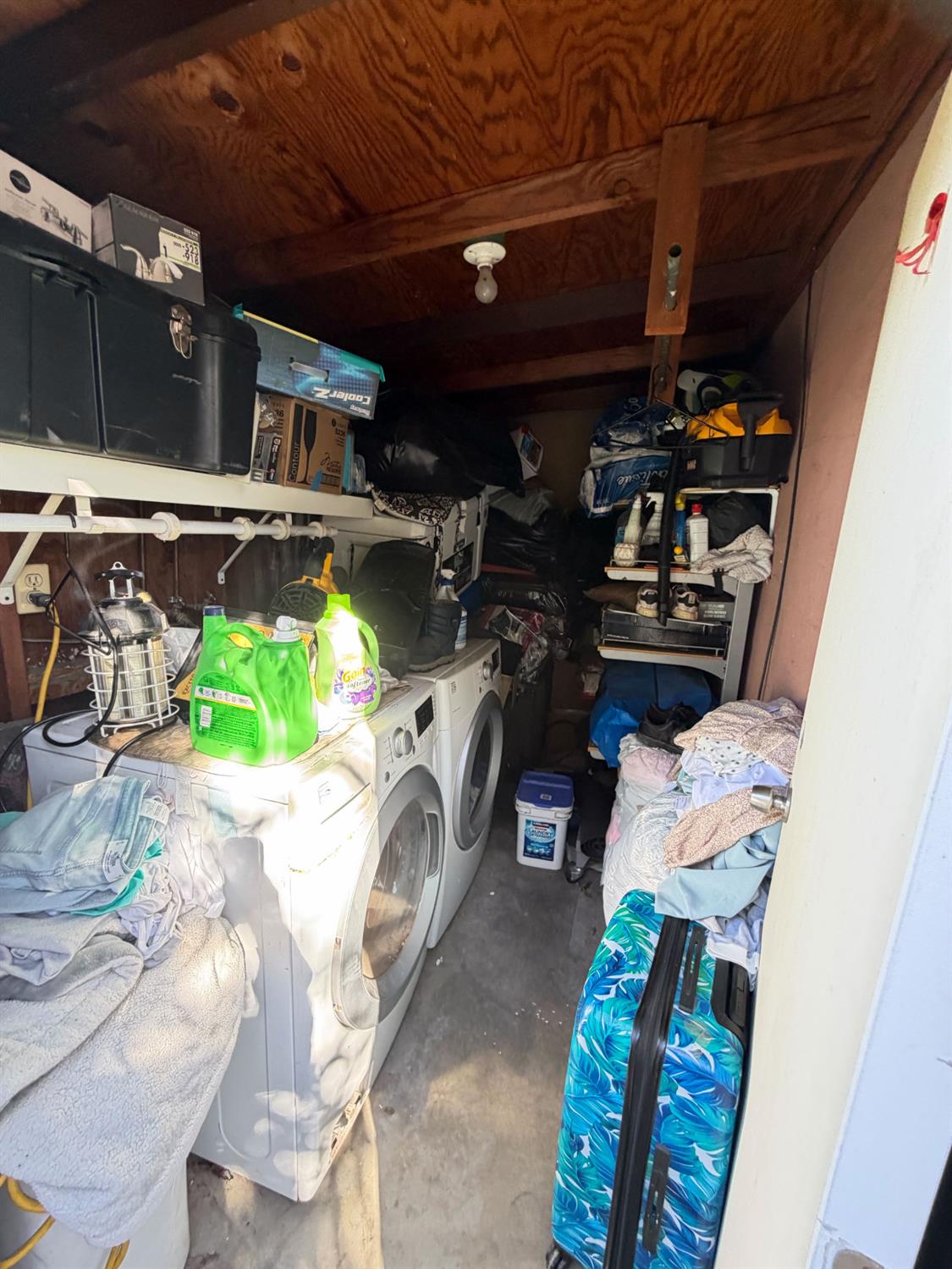 2324 6th St, Hughson, CA 95326