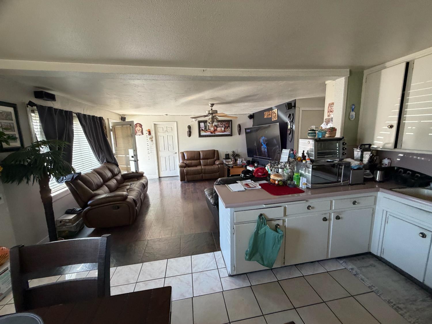 2324 6th St, Hughson, CA 95326