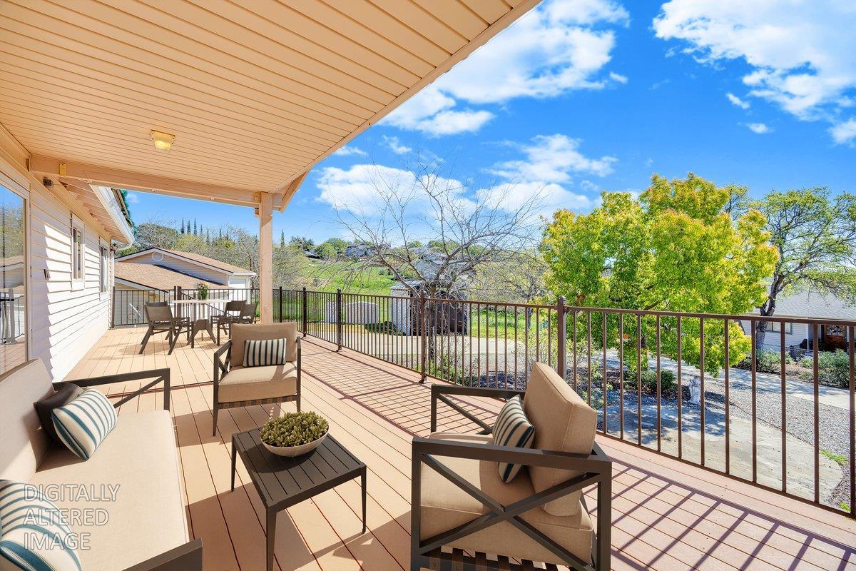 4589 Moccasin St, Copperopolis, CA 95228