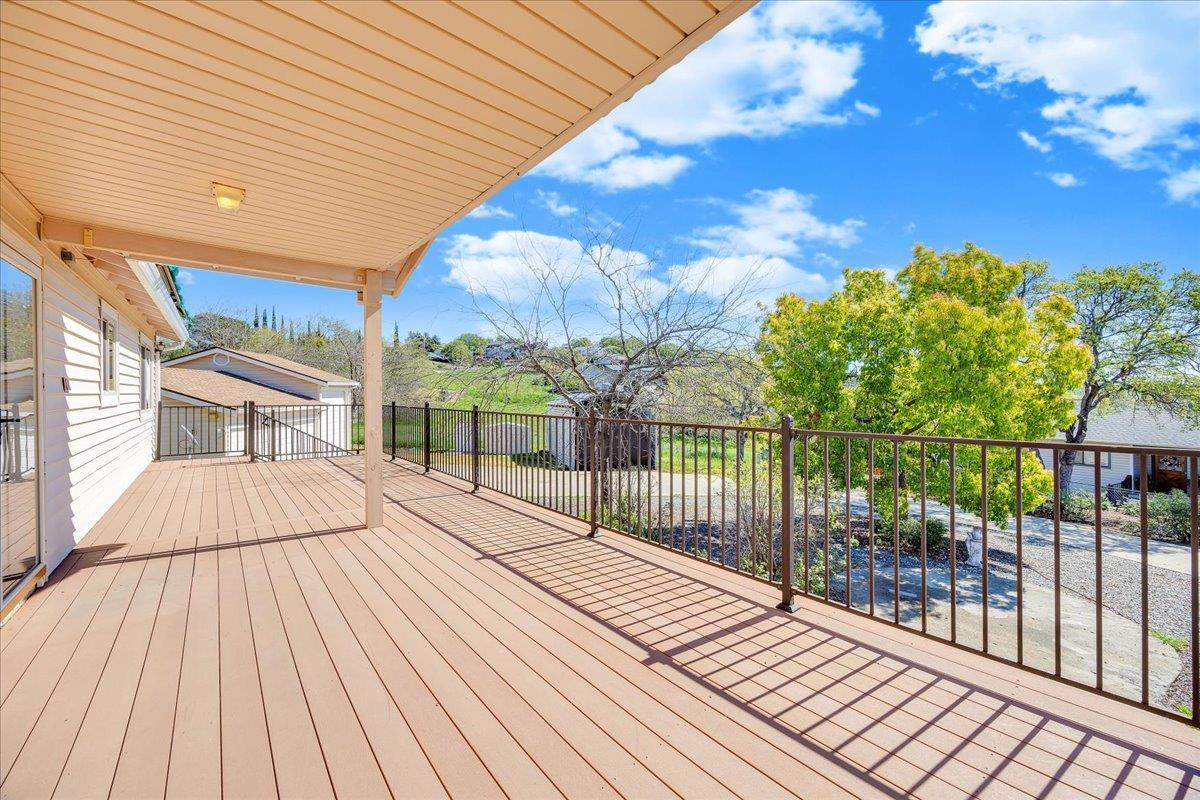 4589 Moccasin St, Copperopolis, CA 95228