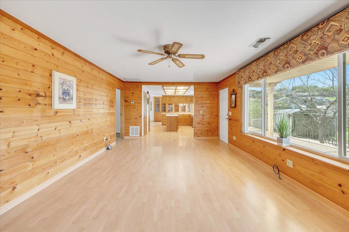 4589 Moccasin St, Copperopolis, CA 95228