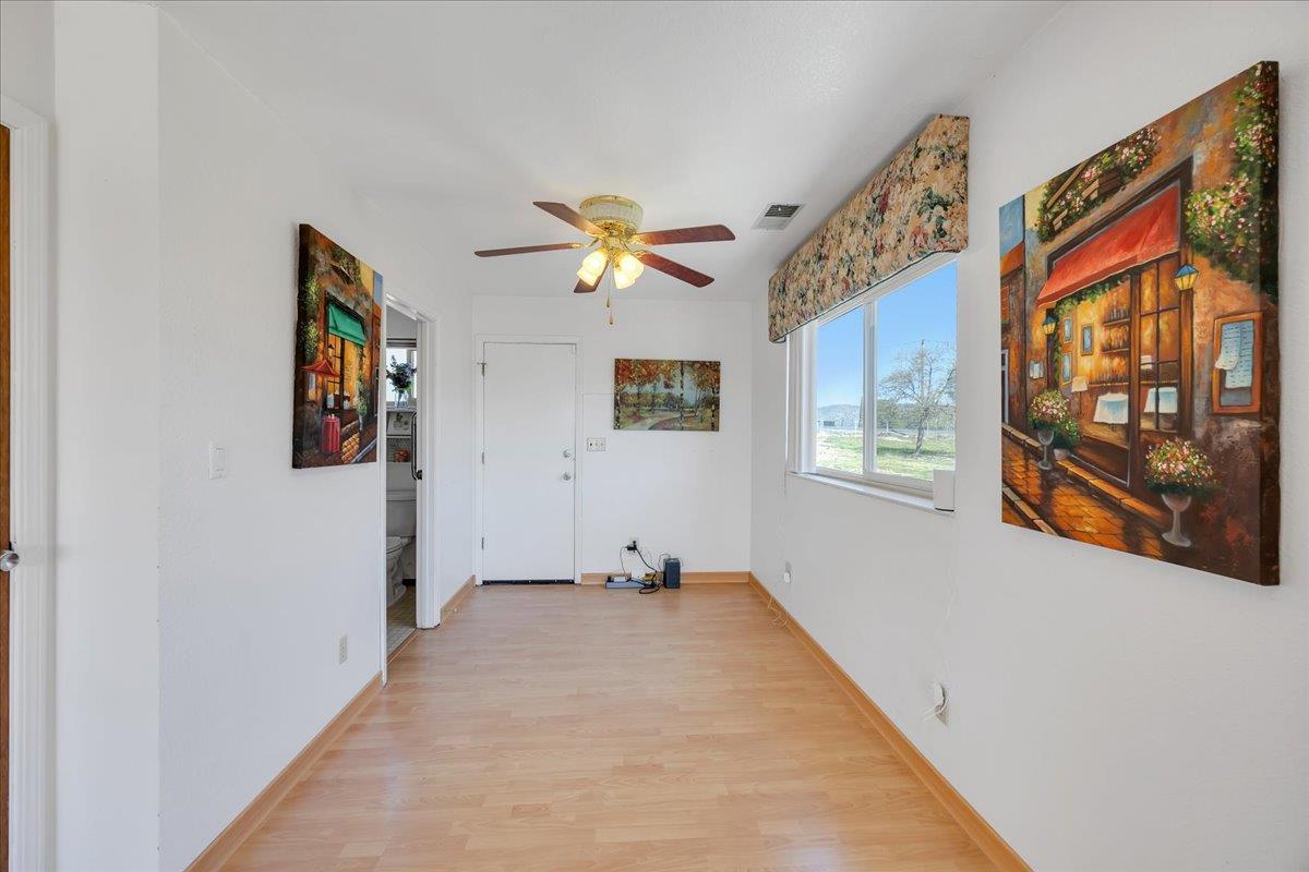 4589 Moccasin St, Copperopolis, CA 95228