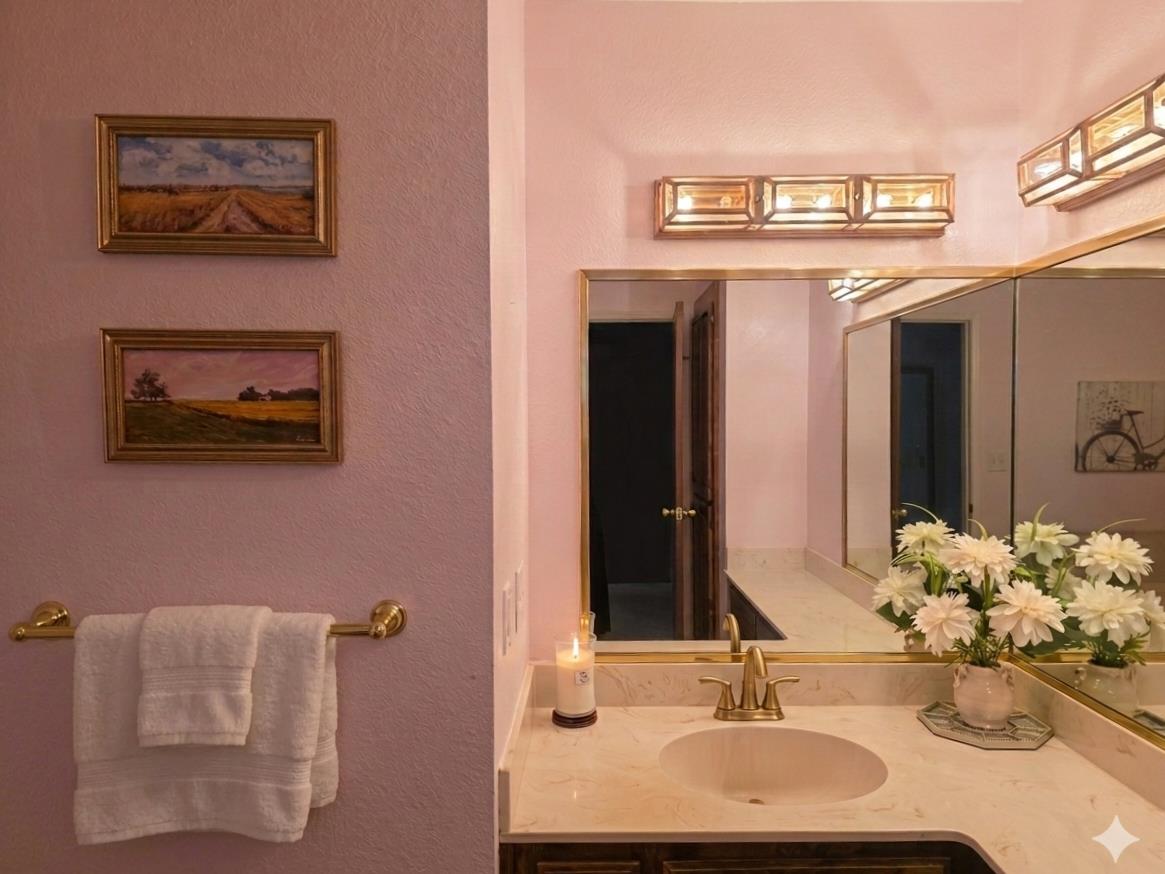 4589 Moccasin St, Copperopolis, CA 95228