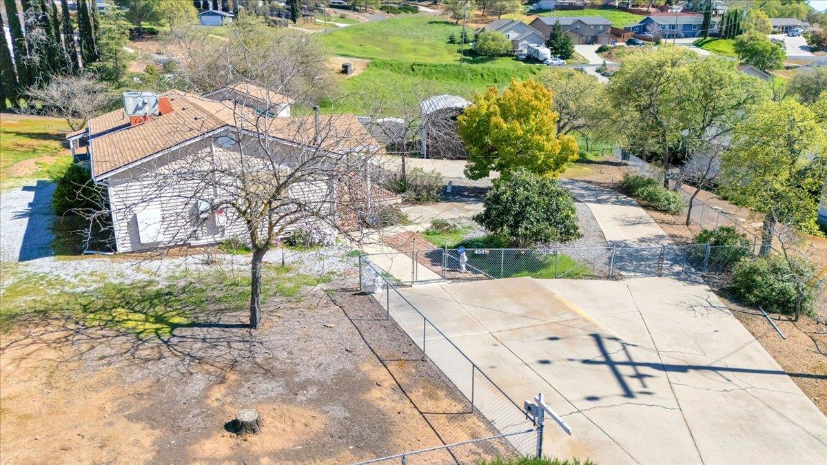 4589 Moccasin St, Copperopolis, CA 95228