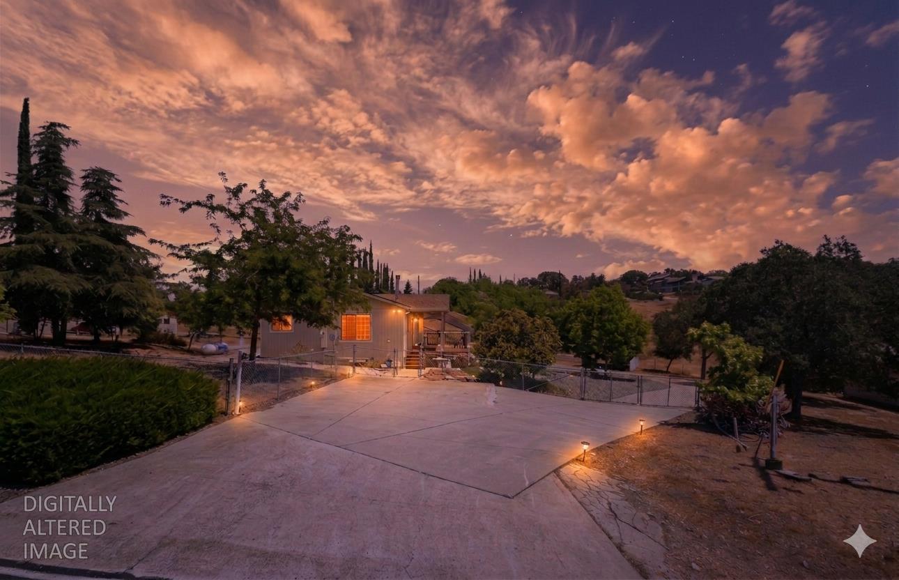 4589 Moccasin St, Copperopolis, CA 95228