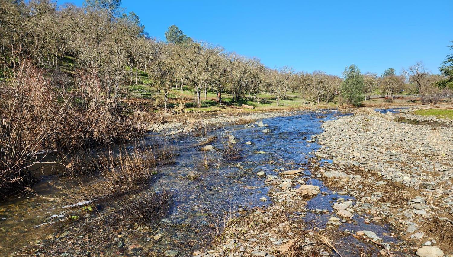 4589 Moccasin St, Copperopolis, CA 95228