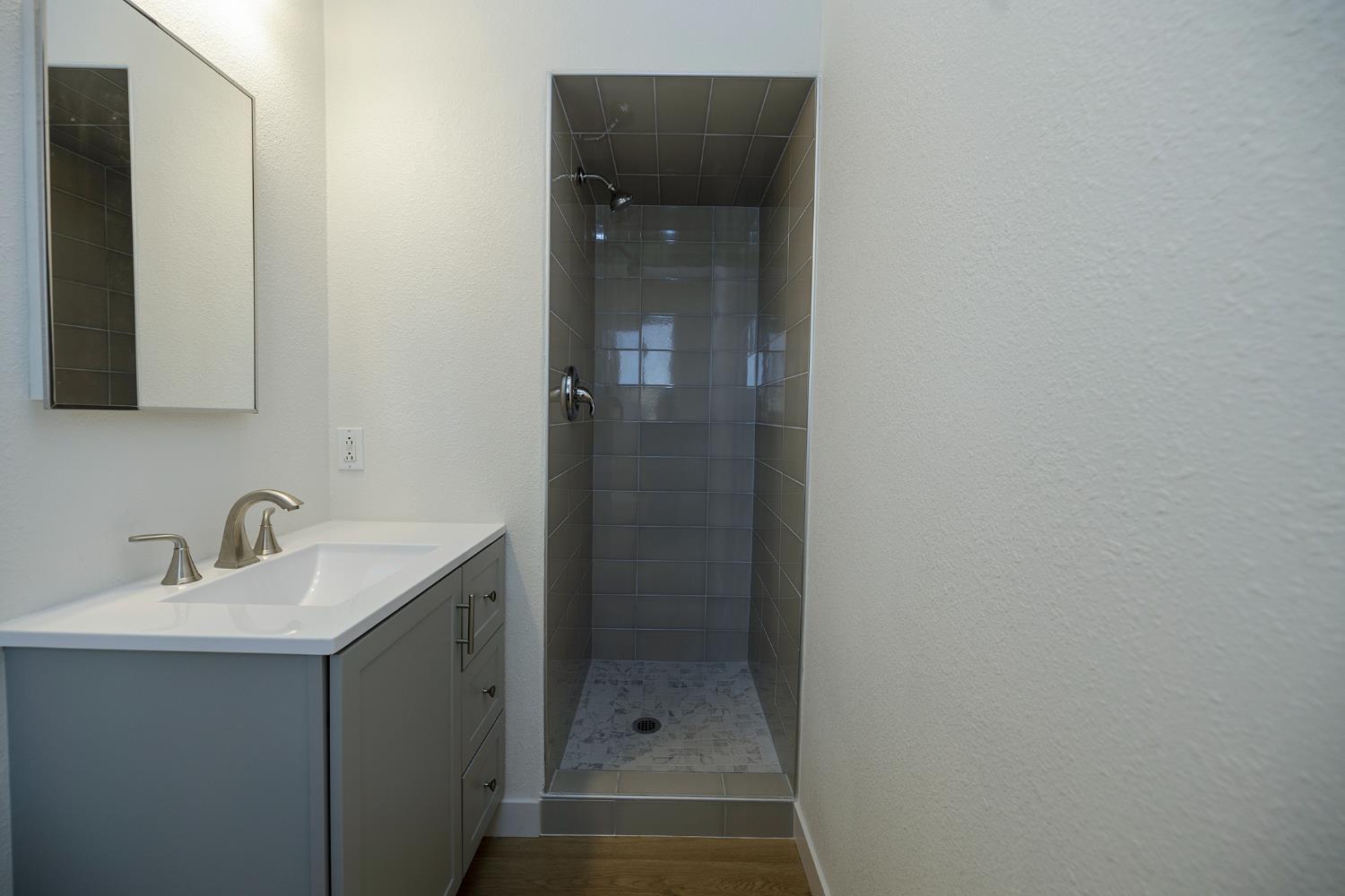 408 Ryan Ave, Modesto, CA 95350