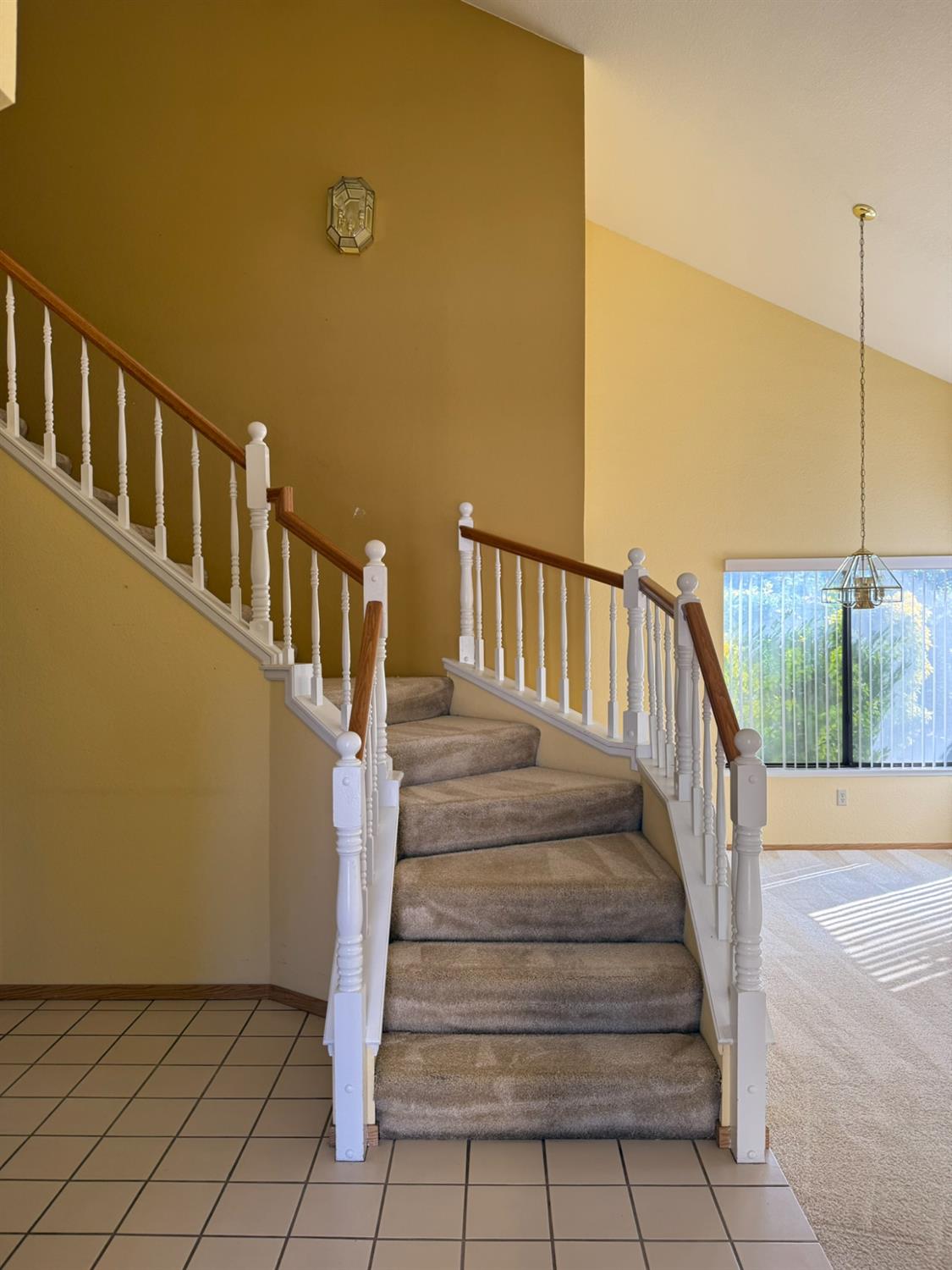 2056 Elwin Way, Modesto, CA 95350