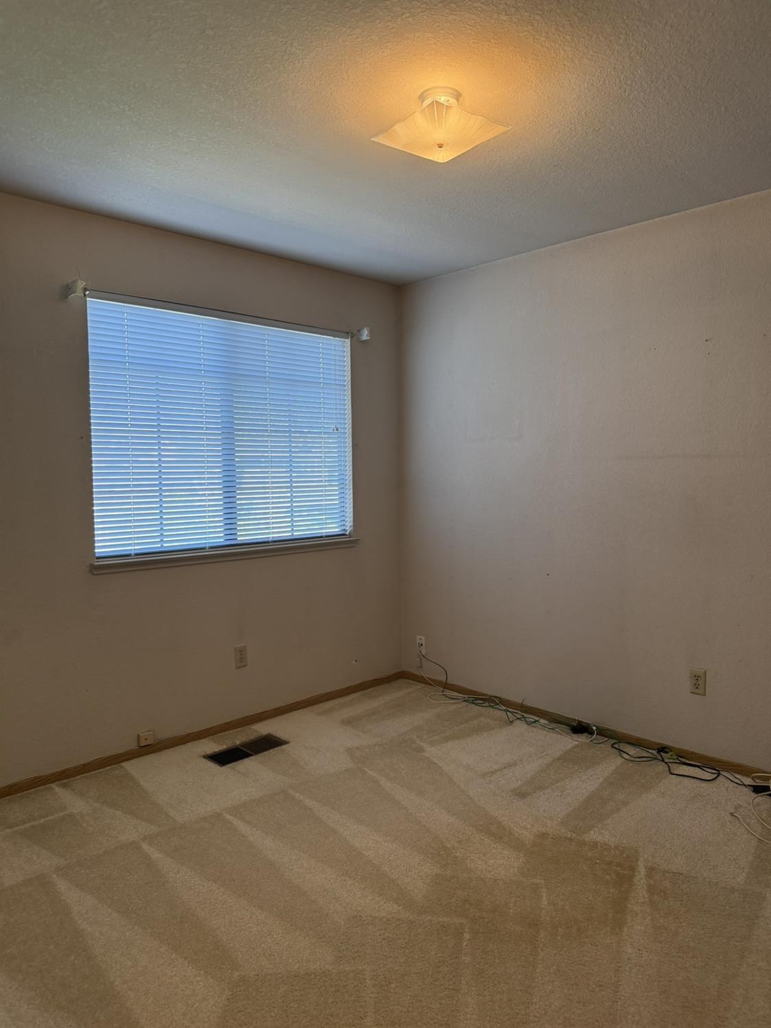 2056 Elwin Way, Modesto, CA 95350