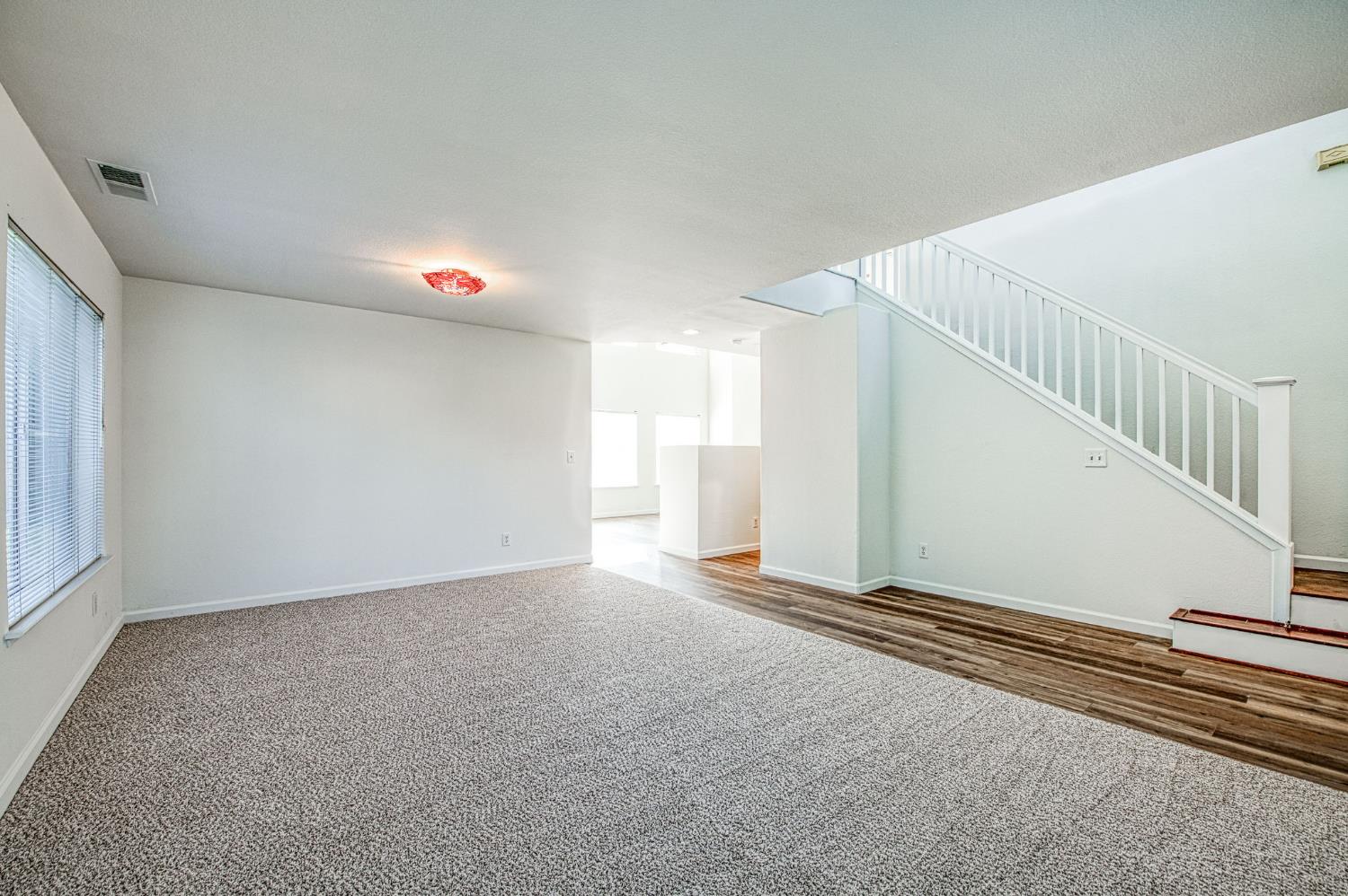 2836 Griffith Ave, Clovis, CA 93611