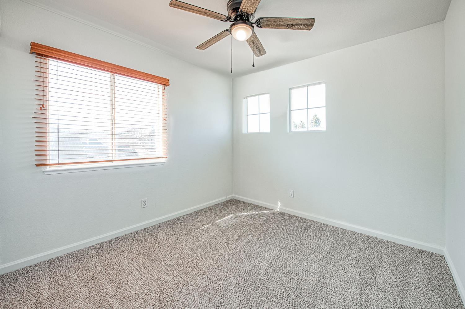 2836 Griffith Ave, Clovis, CA 93611