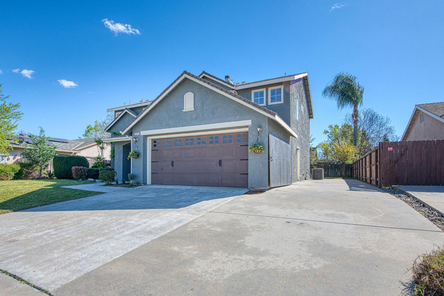 2836 Griffith Ave, Clovis, CA 93611