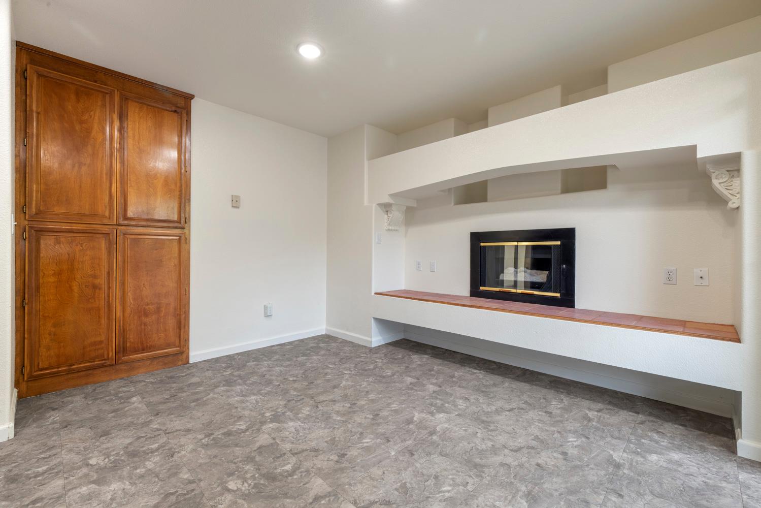 1162 Sonora Ave, Manteca, CA 95337