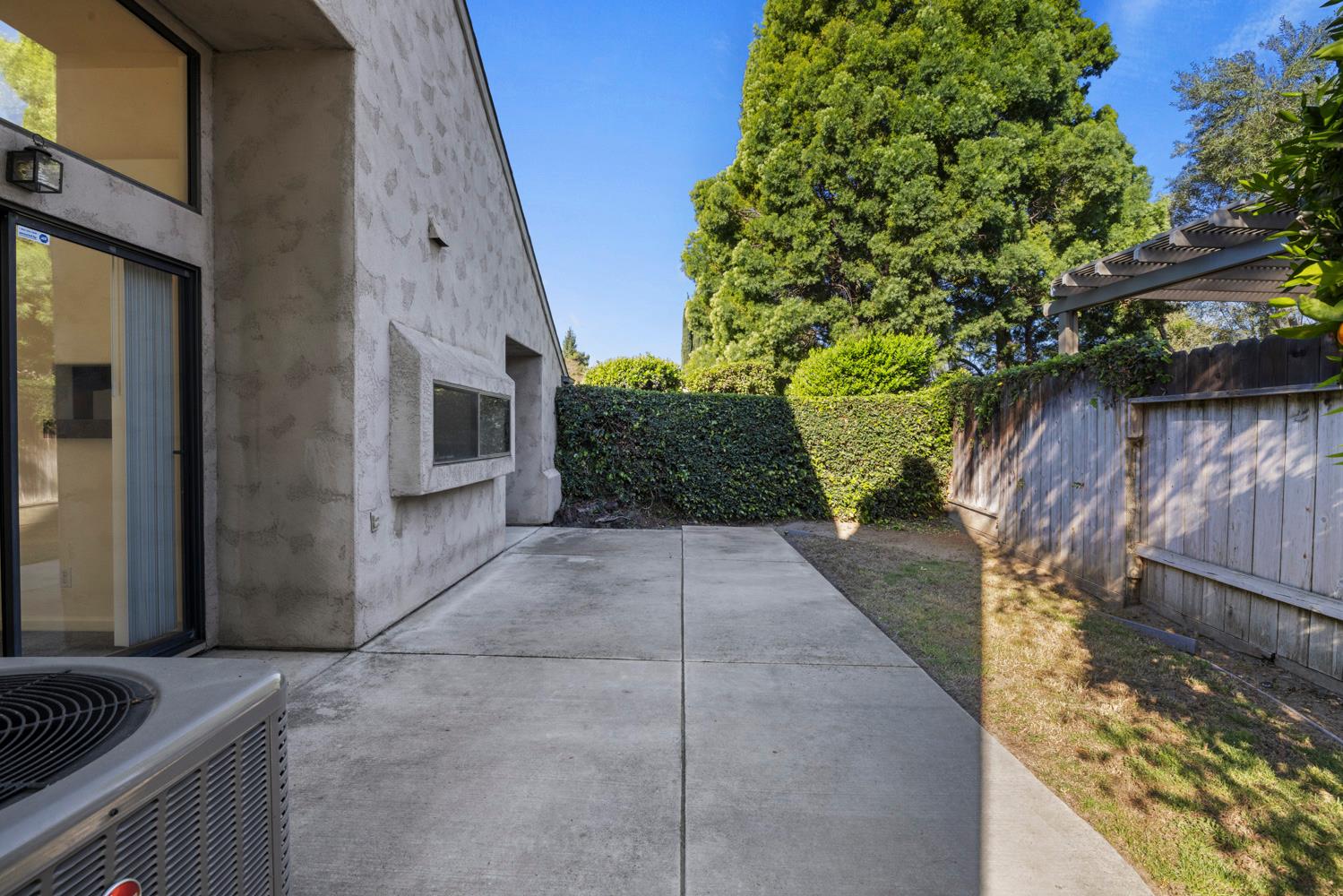 1162 Sonora Ave, Manteca, CA 95337