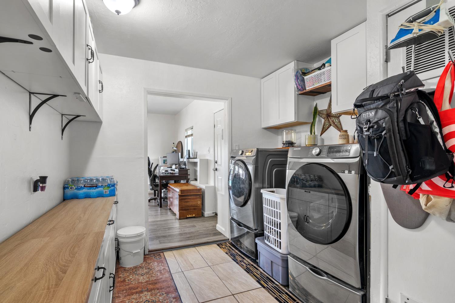 770 E E St, Oakdale, CA 95361