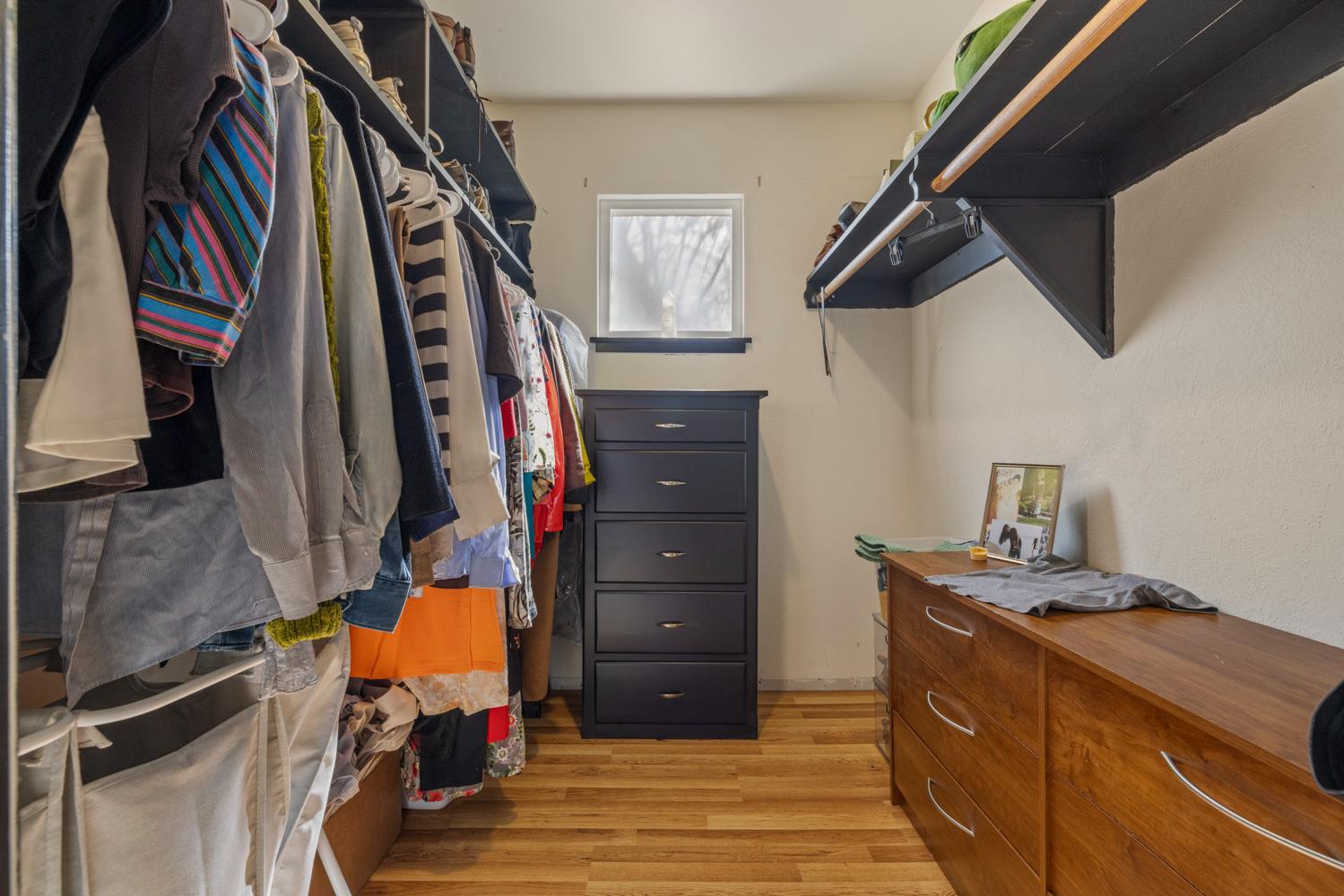 504 Robin Hood Dr, Modesto, CA 95350