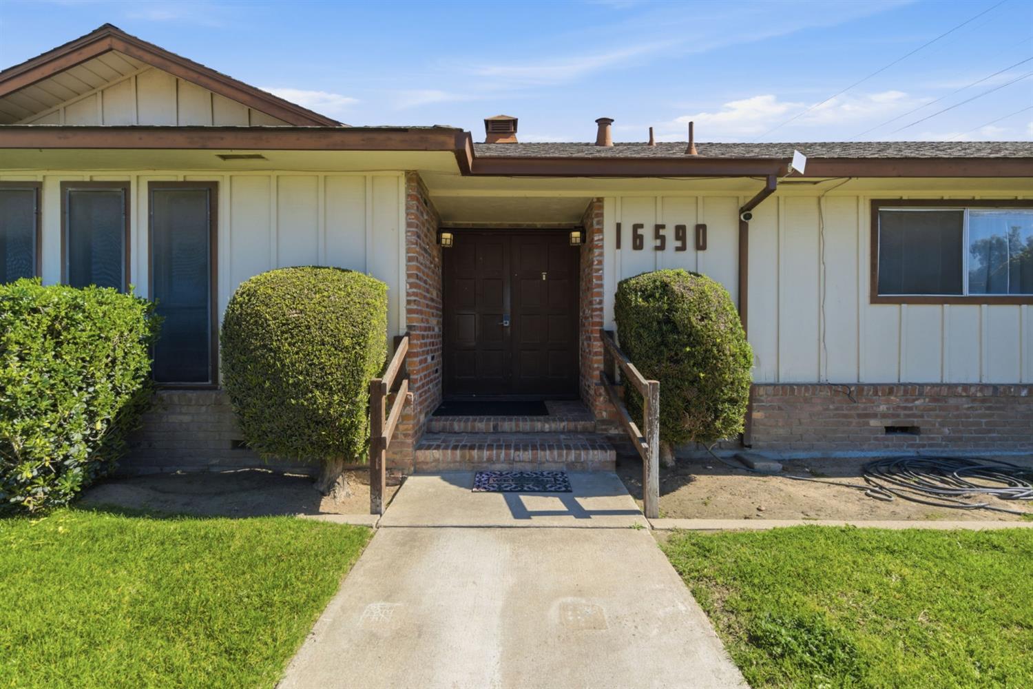 16590 S Austin Rd, Manteca, CA 95336