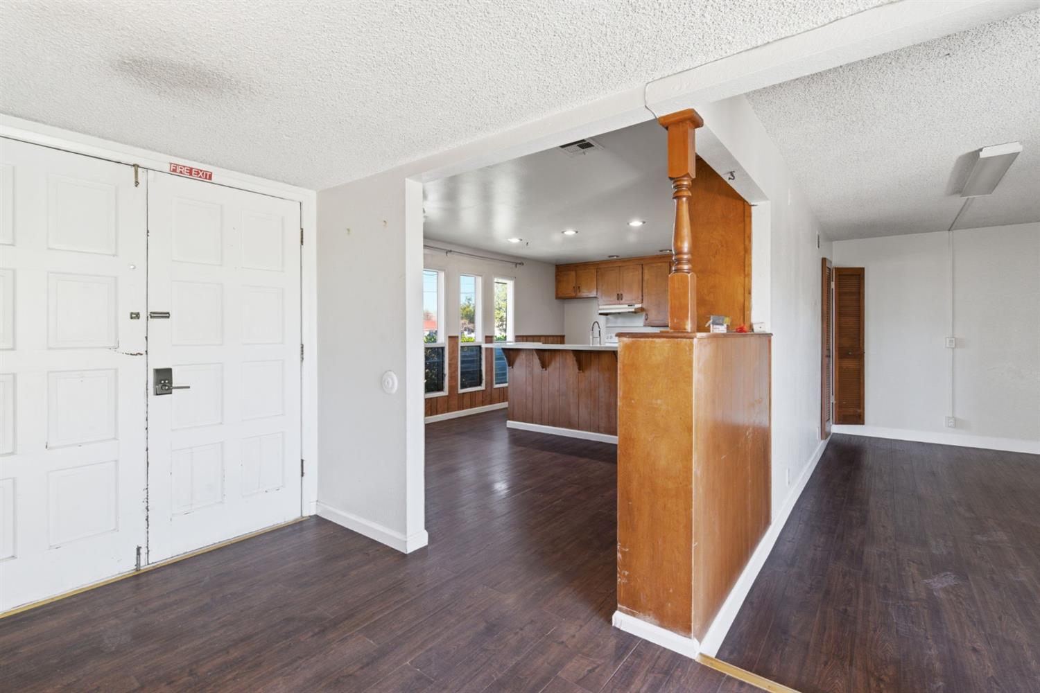 16590 S Austin Rd, Manteca, CA 95336