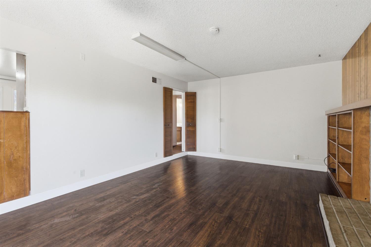 16590 S Austin Rd, Manteca, CA 95336