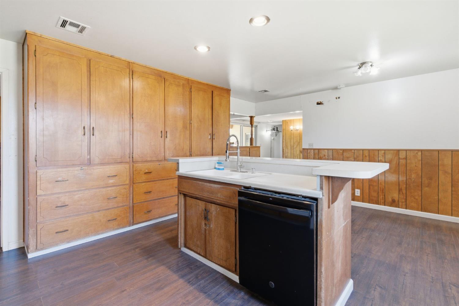 16590 S Austin Rd, Manteca, CA 95336