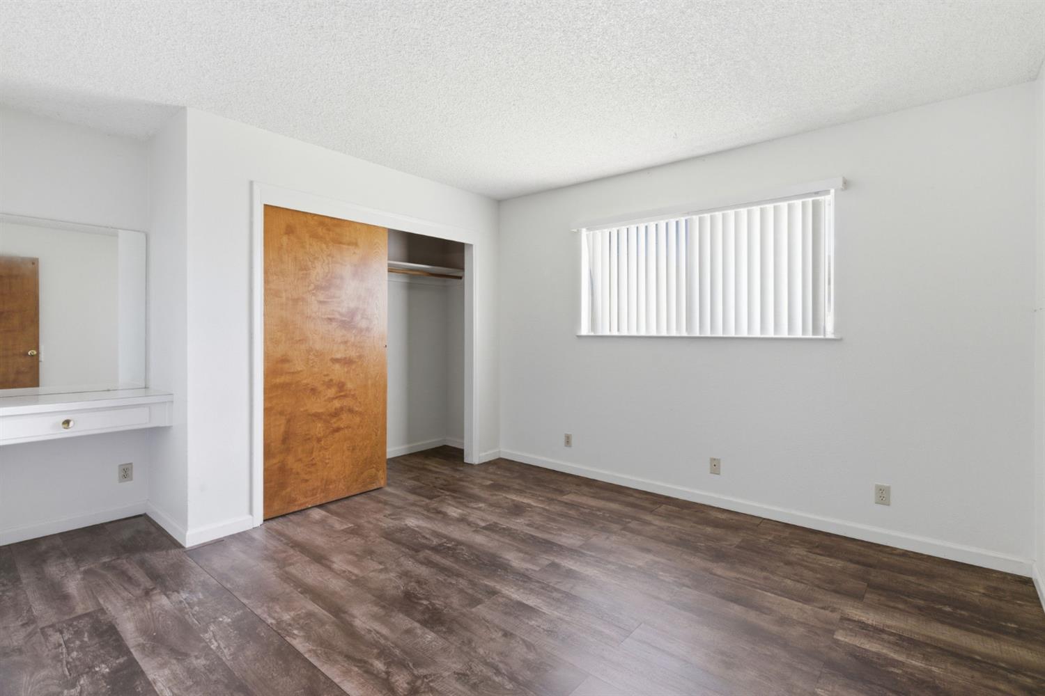 16590 S Austin Rd, Manteca, CA 95336